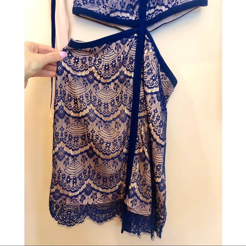 Missguided cobalt blue cut out lace panel dress - Picture 10 of 11